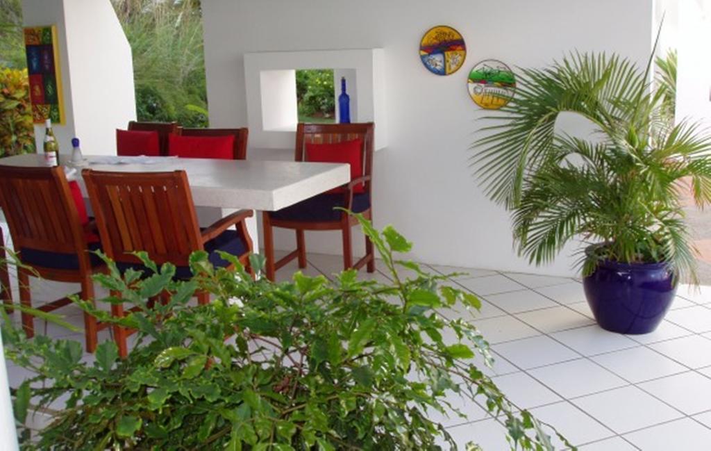 Being Villa Plymouth Extérieur photo